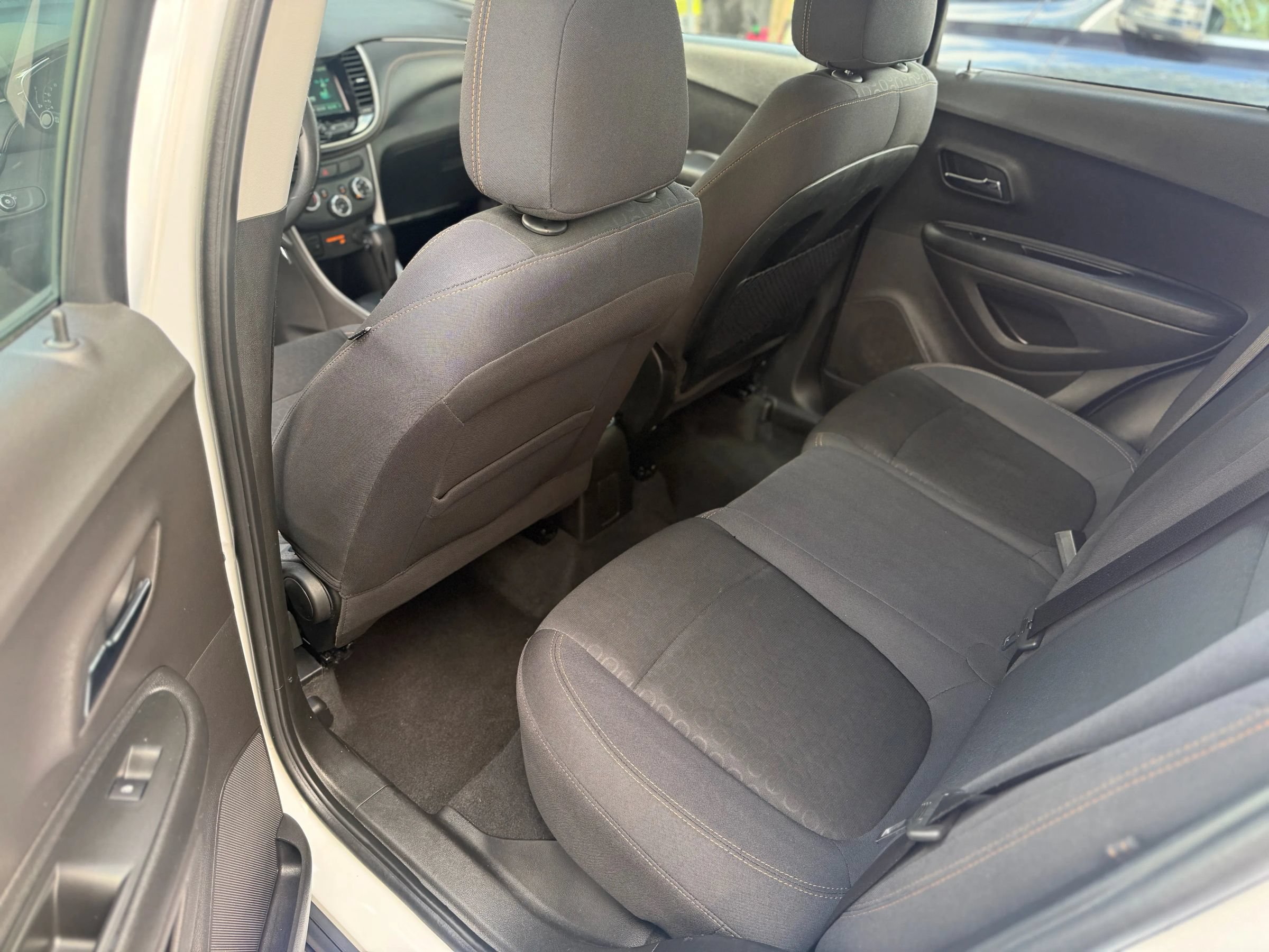Used 2017 Chevrolet Trax LS AWD/4WD image 10