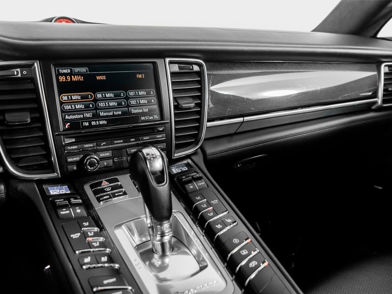 Used 2014 Porsche Panamera GTS image 43