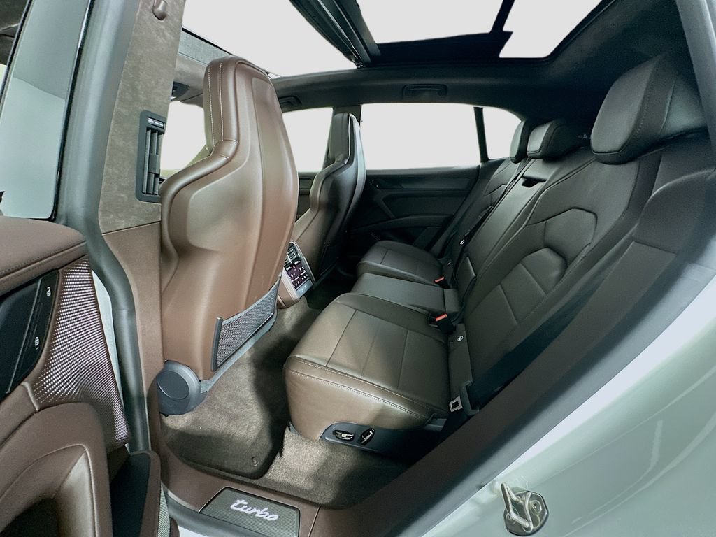New 2026 Porsche Cayenne Turbo AWD/4WD image 24
