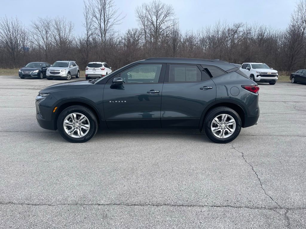 Used 2019 Chevrolet Blazer LT image 2