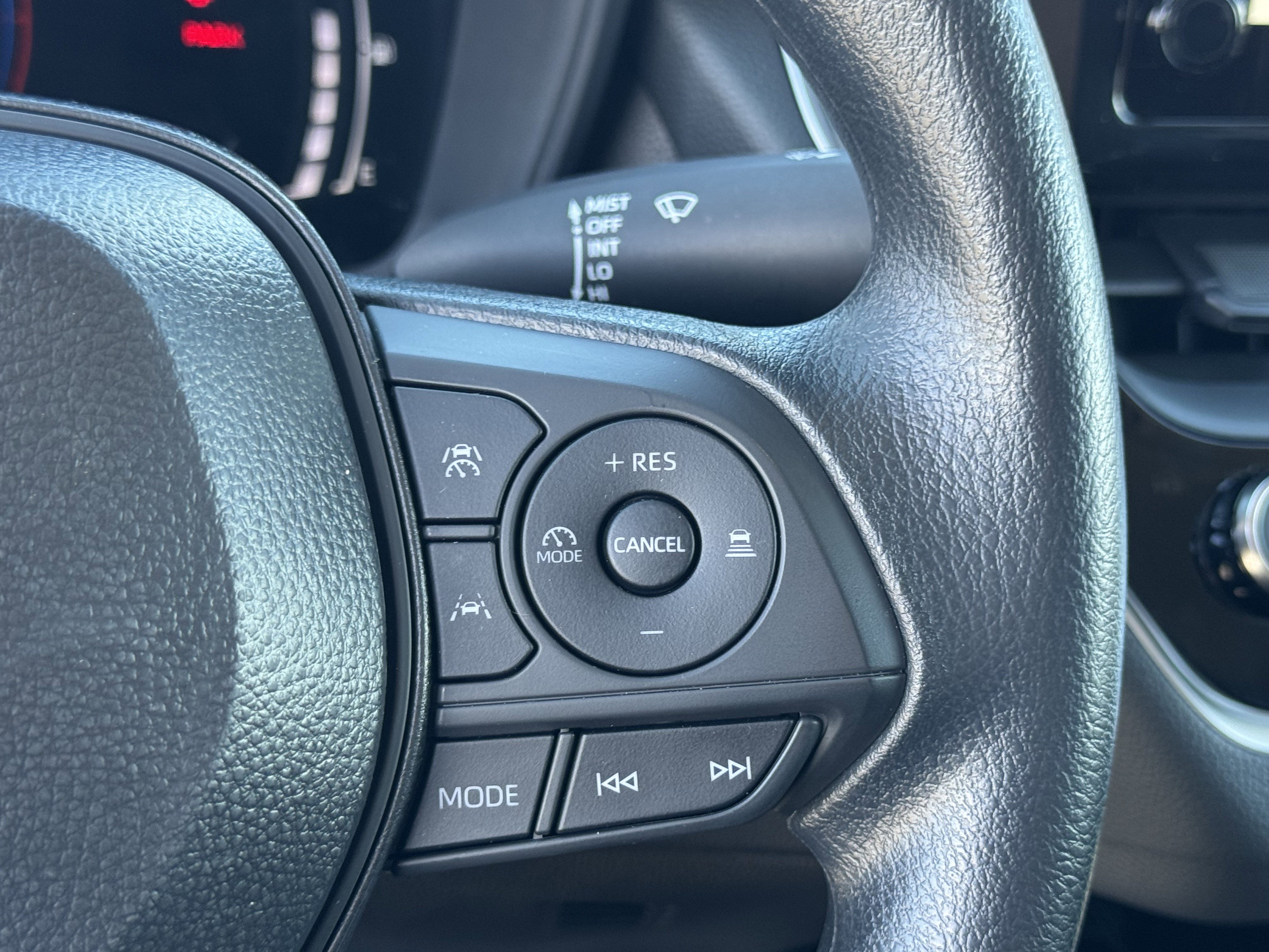 Used 2026 Toyota Corolla LE w/ LE Premium Package image 21