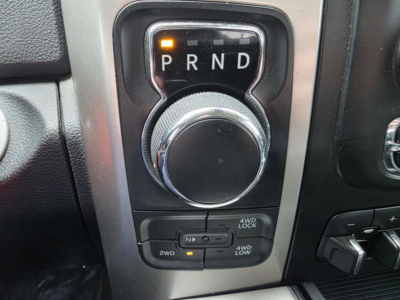 Used 2018 RAM 1500 SLT image 26