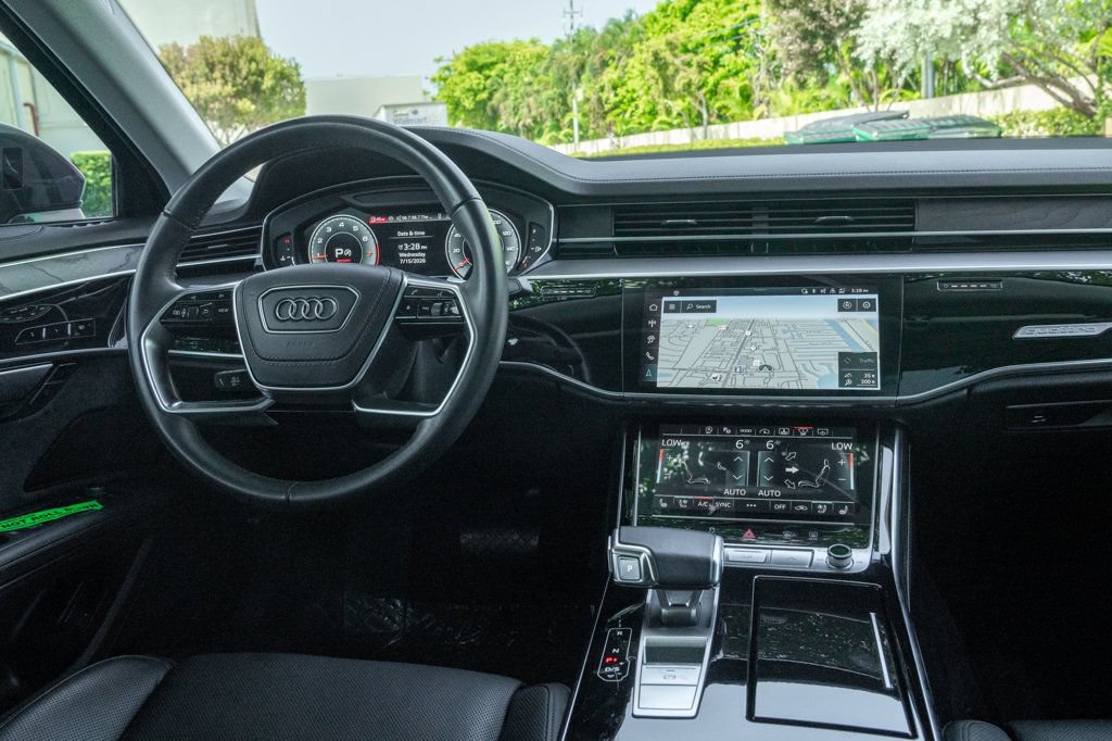 Used 2024 Audi A8 L 3.0T AWD/4WD image 18