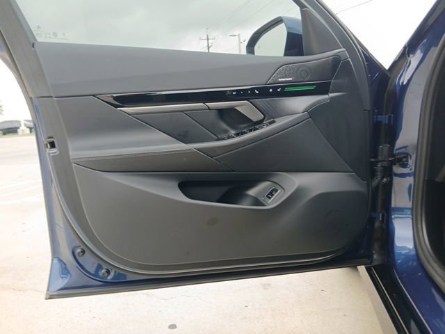 Certified 2026 BMW 530i w/ M Sport Package image 21