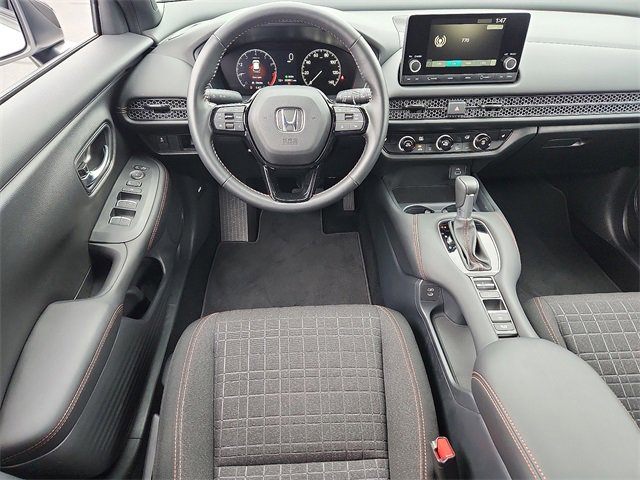 Used 2025 Honda HR-V Sport image 11