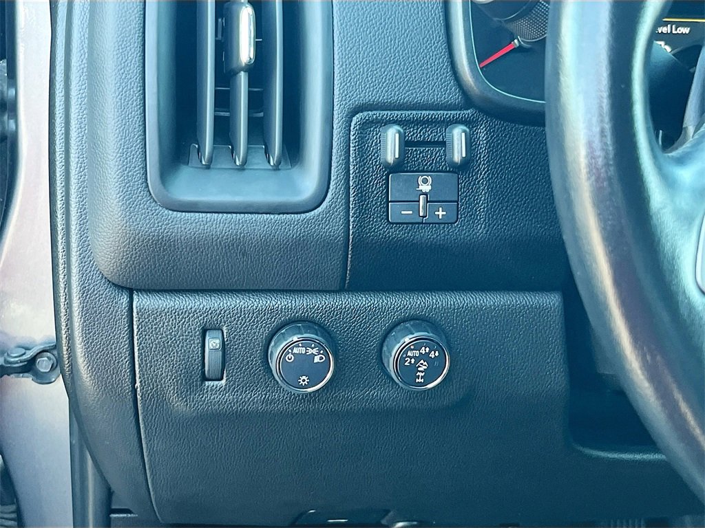 Used 2022 Chevrolet Colorado ZR2 w/ ZR2 Dusk Special Edition image 10