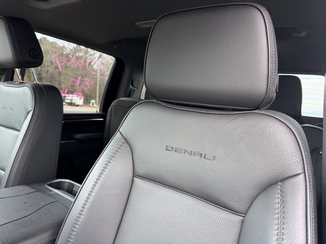 Used 2024 GMC Sierra 3500 Denali w/ Denali Reserve Package image 17