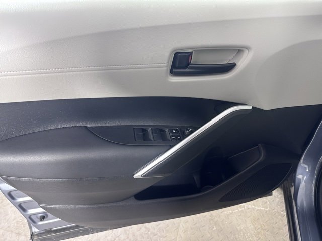 Used 2023 Toyota Corolla Cross L image 18