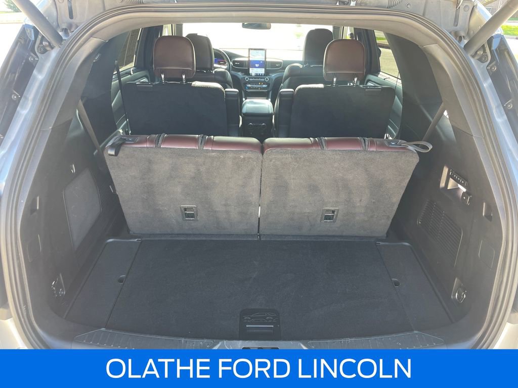 Certified 2020 Ford Explorer Platinum w/ Premium Technology Package AWD/4WD image 25