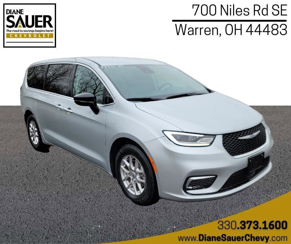 Used 2024 Chrysler Pacifica Touring-L