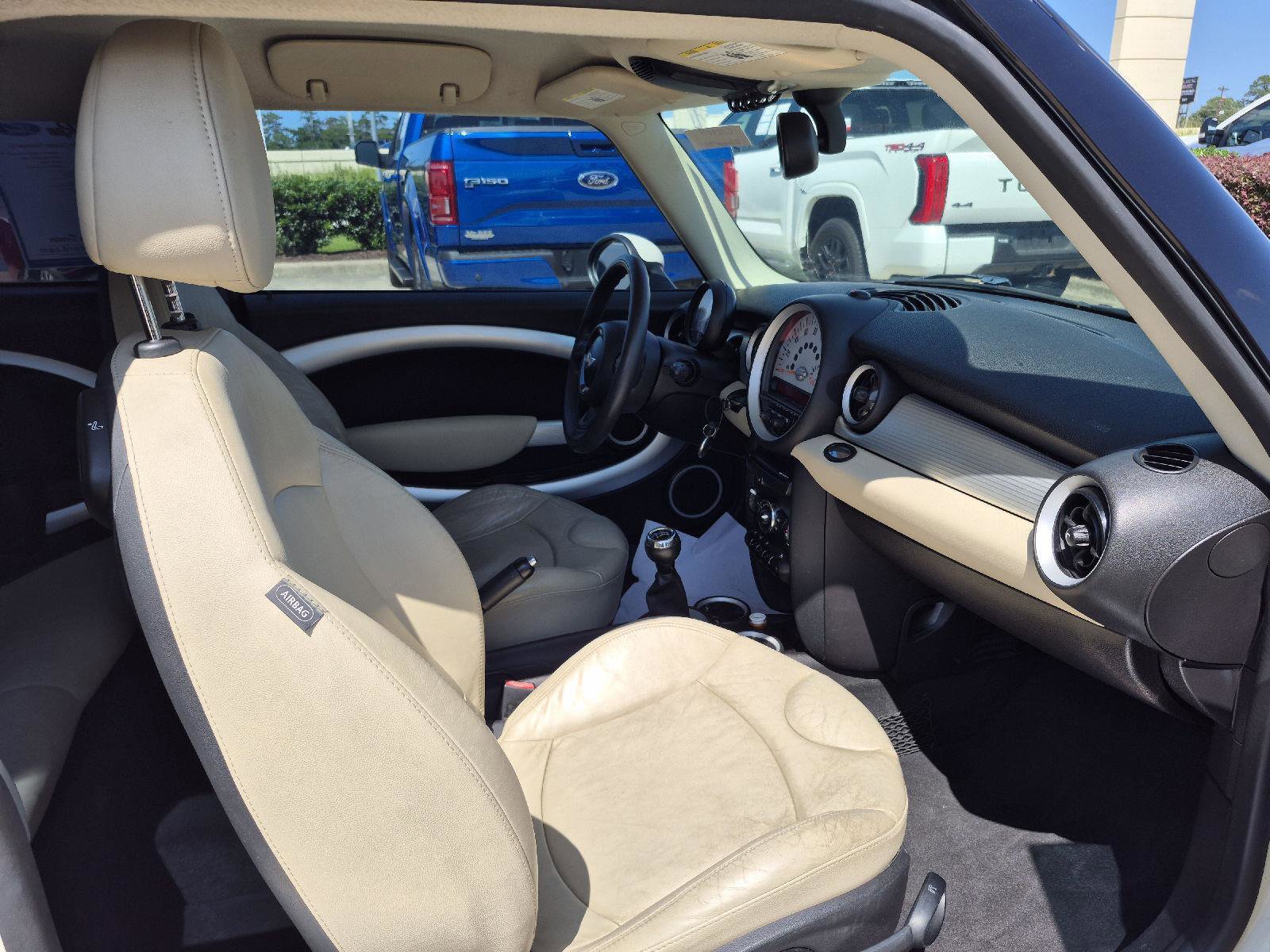 Used 2013 MINI Cooper Clubman S FWD image 9