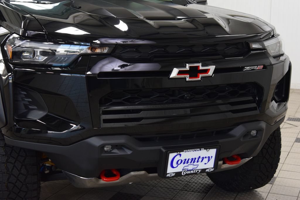 New 2026 Chevrolet Colorado ZR2 w/ Technology Package AWD/4WD image 13