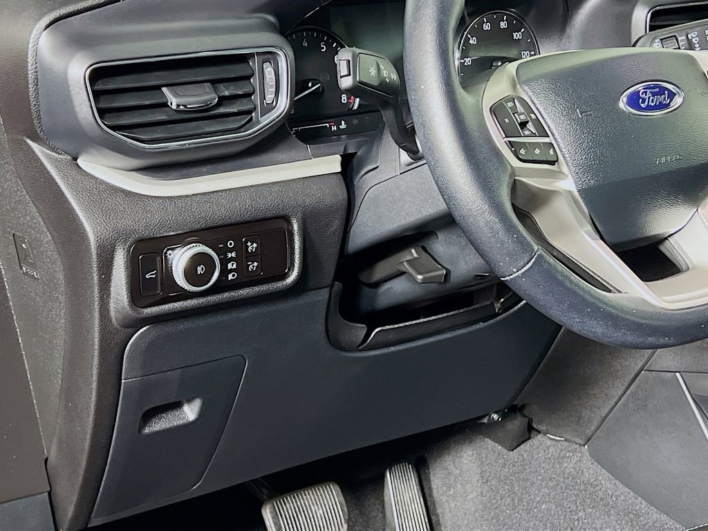 Used 2023 Ford Explorer XLT w/ Equipment Group 202A image 12