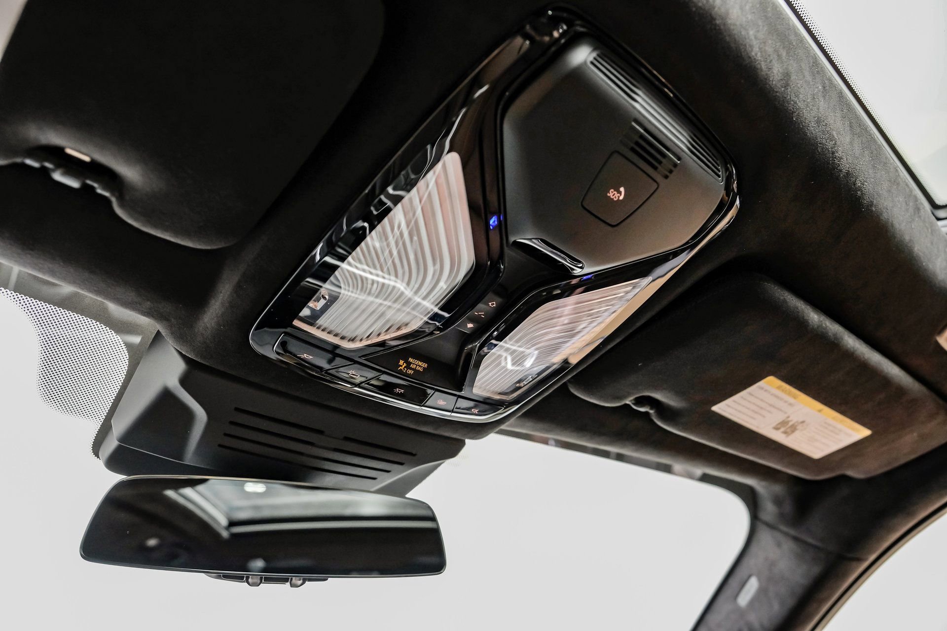 Used 2024 BMW X7 xDrive40i w/ M Sport Package image 31