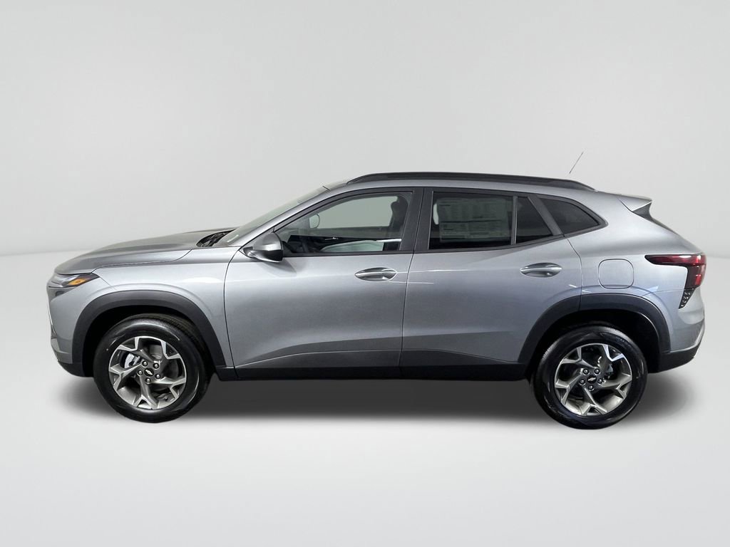 New 2025 Chevrolet Trax LT w/ Driver Confidence Package image 9