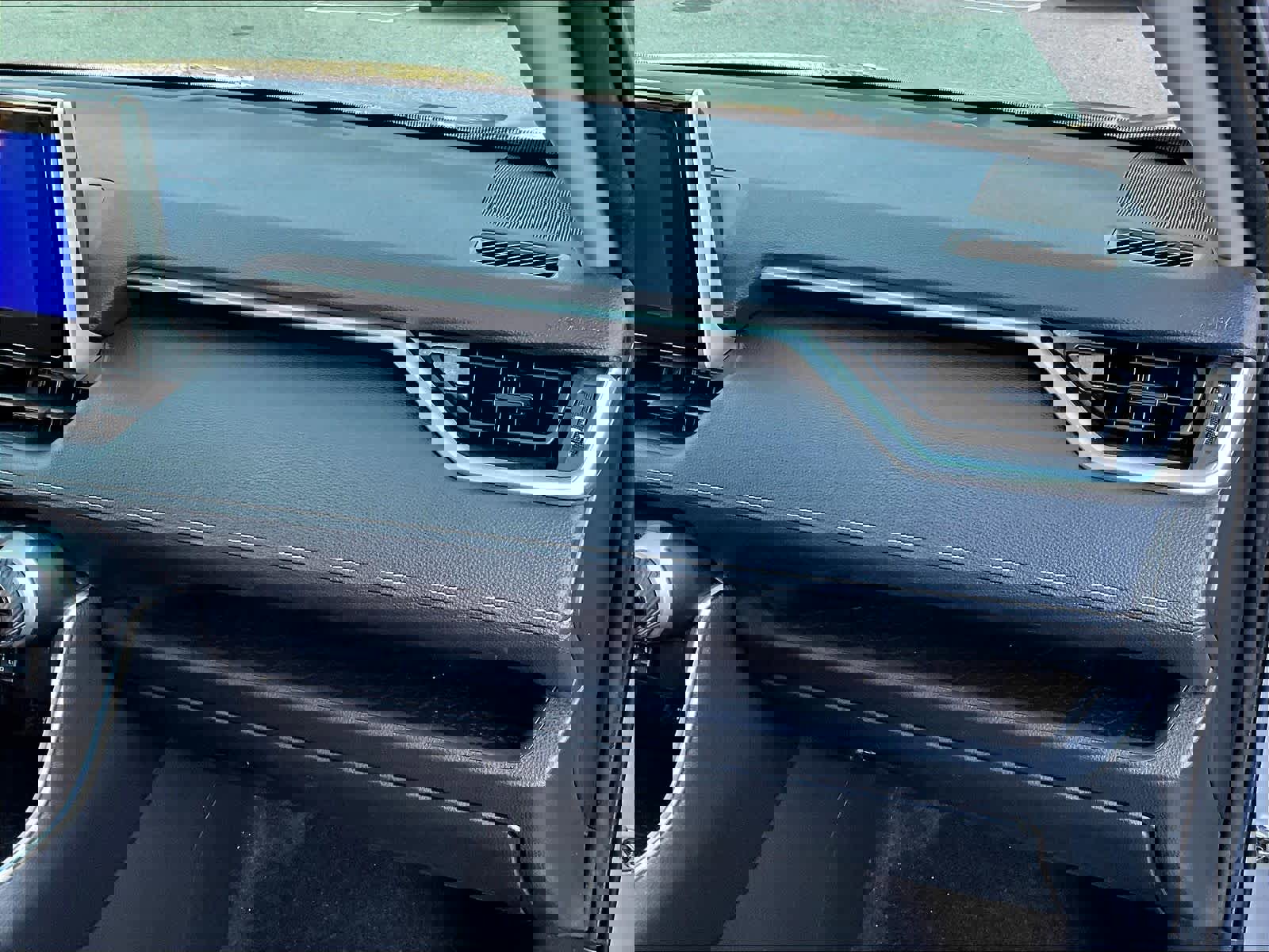 Used 2023 Toyota RAV4 XLE image 13