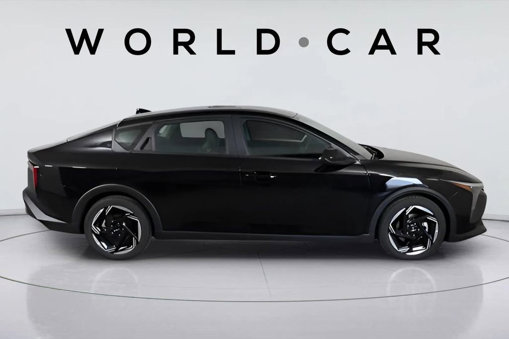 Certified 2025 Kia K4 EX FWD image 8