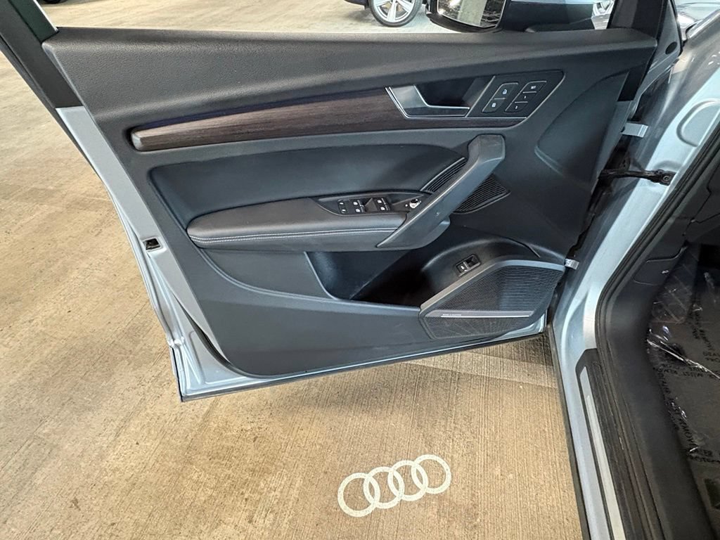 Used 2021 Audi Q5 Prestige AWD/4WD image 19