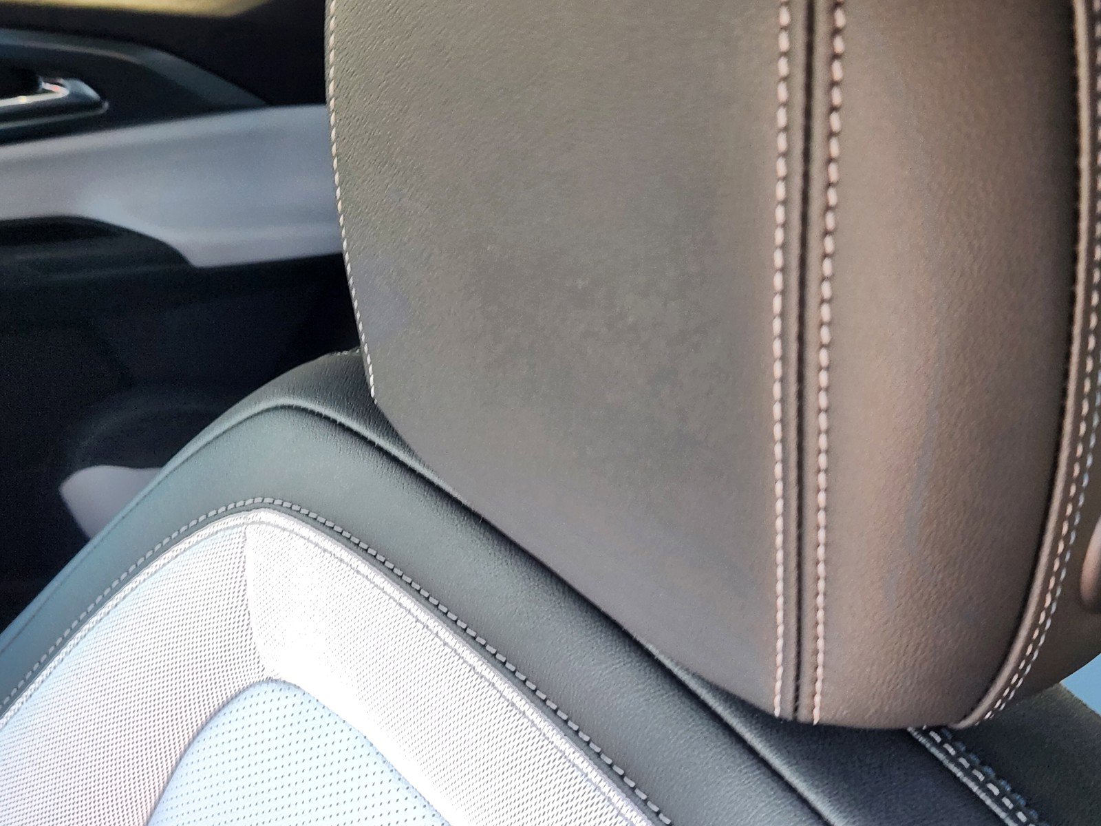 New 2026 Chevrolet Equinox EV LT image 11