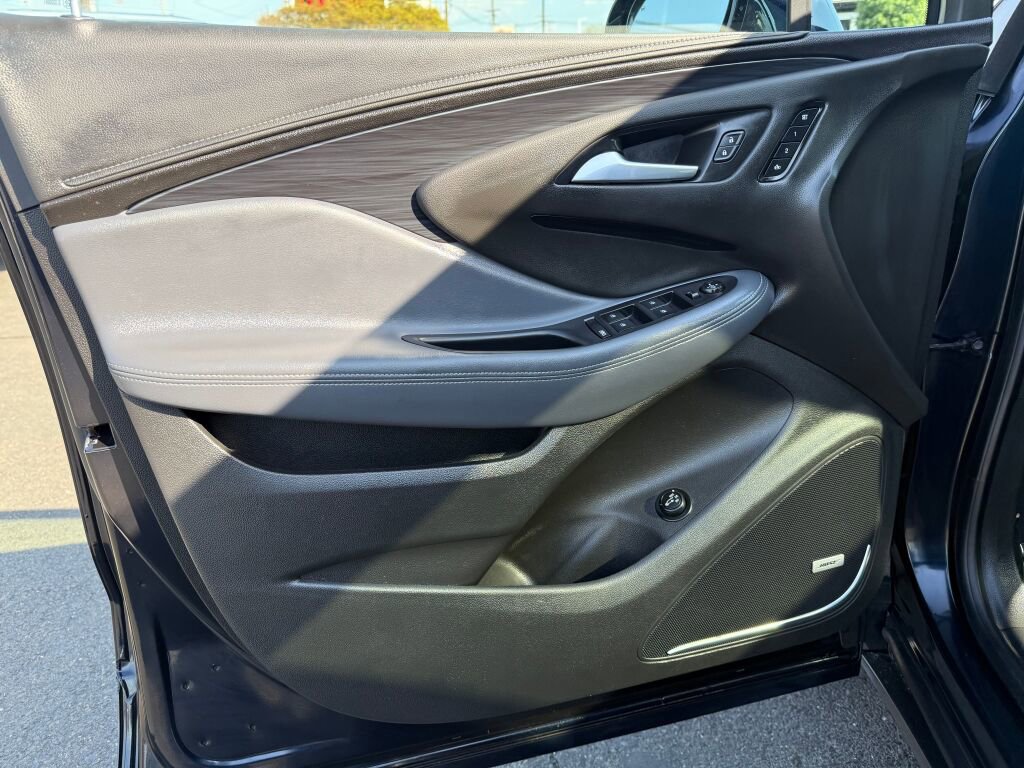Used 2020 Buick Envision Premium image 10