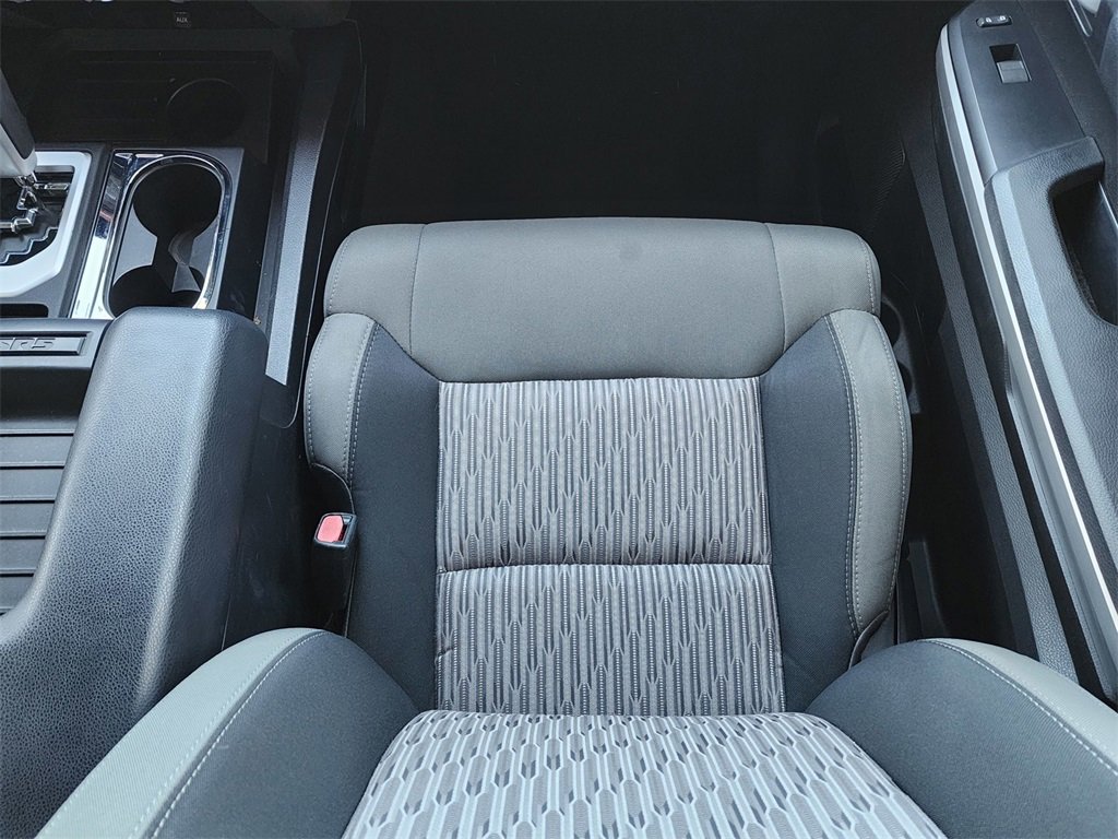 Used 2017 Toyota Tundra SR5 image 13