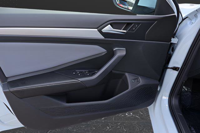 Certified 2026 Volkswagen Jetta SE FWD image 11