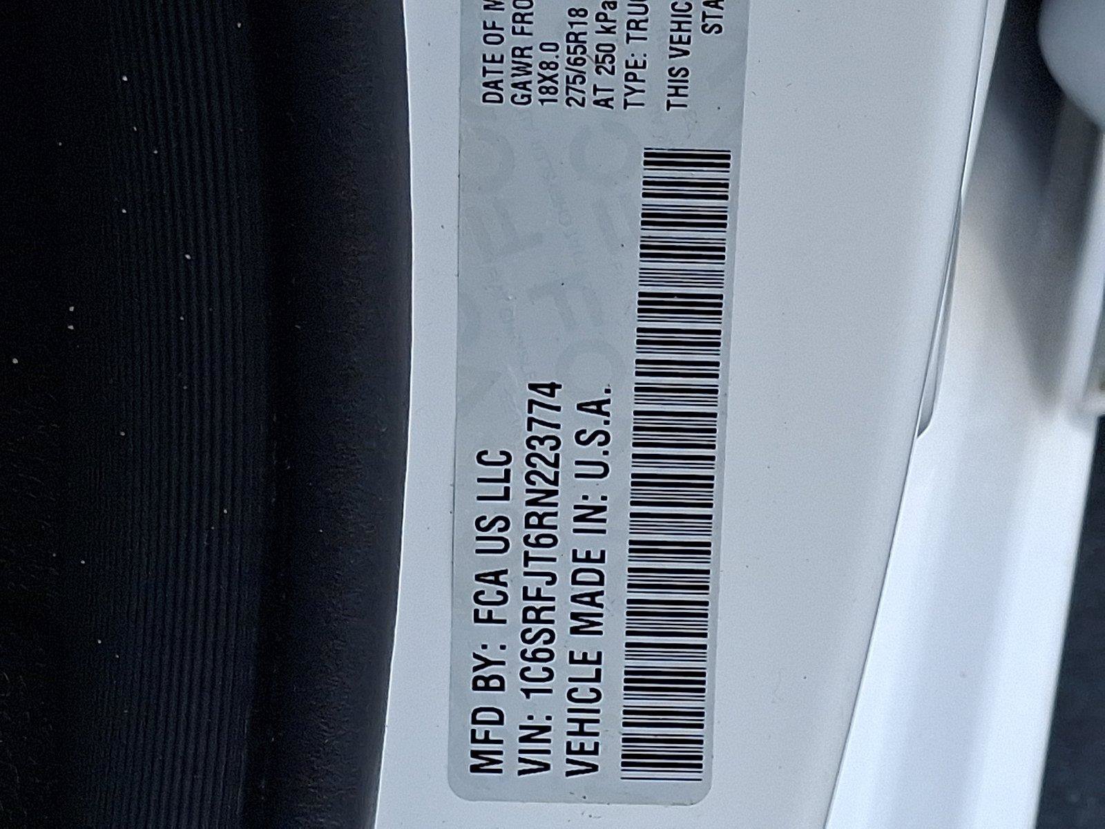 Used 2024 RAM 1500 Laramie AWD/4WD image 23