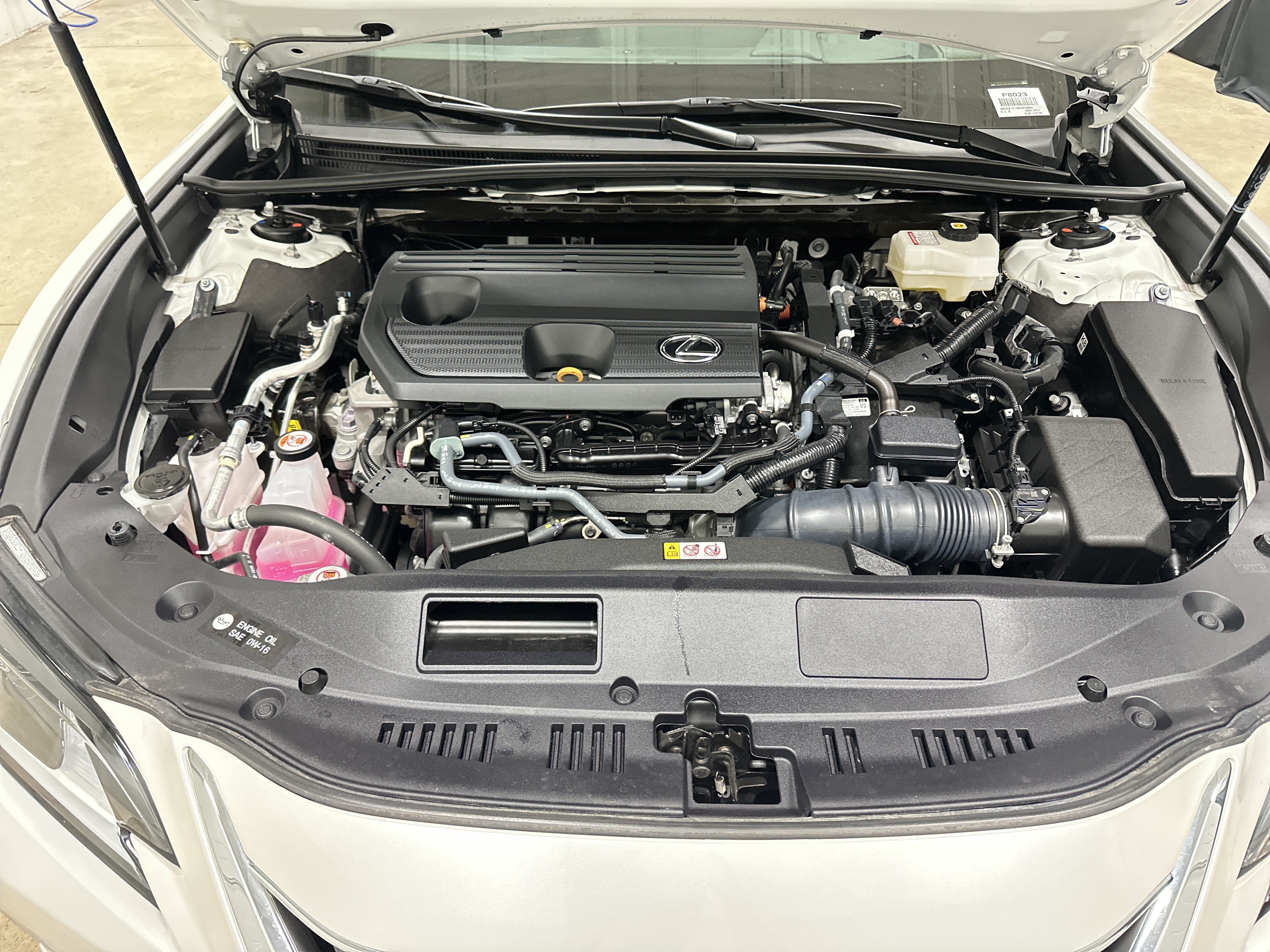 Certified 2025 Lexus ES 300h w/ Technology Package FWD image 34