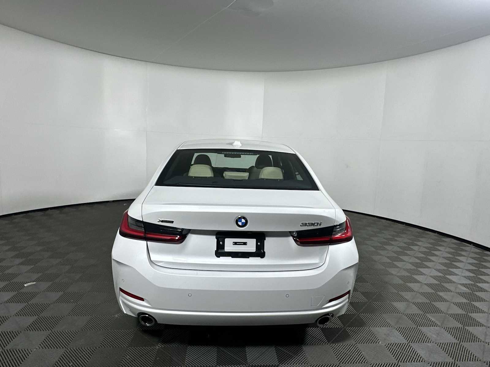 New 2026 BMW 330i xDrive Sedan w/ Premium Package image 2