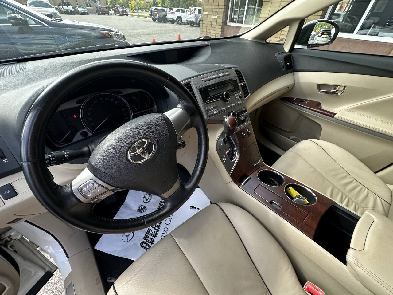 Used 2009 Toyota Venza AWD w/ Comfort Pkg image 2