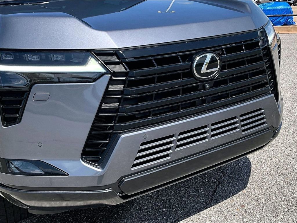 Used 2024 Lexus GX 550 w/ Accessory Package (Z1) image 20