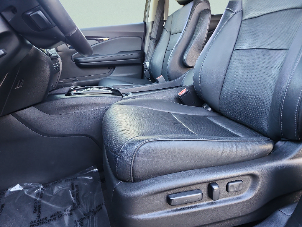 Used 2017 Honda Pilot Elite image 21