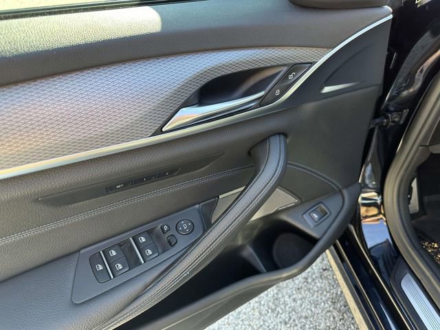 Used 2019 BMW 530i xDrive w/ M Sport Package image 24