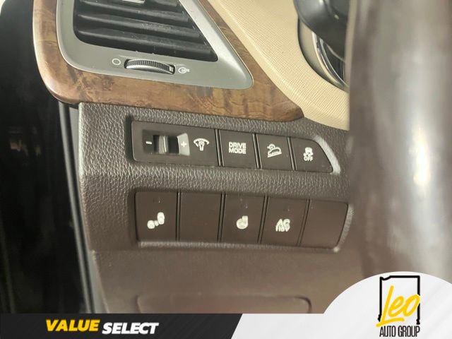 Used 2017 Hyundai Santa Fe FWD image 11