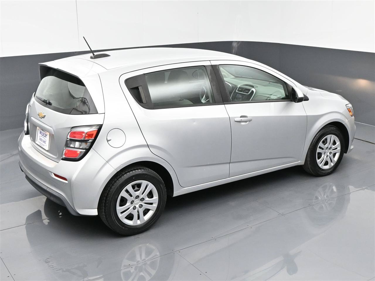 Used 2020 Chevrolet Sonic LT FWD image 25