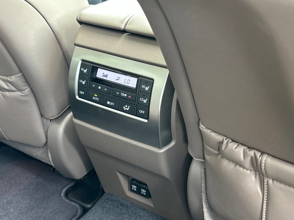 Used 2023 Lexus GX 460 Luxury w/ Sport Design Package AWD/4WD image 48