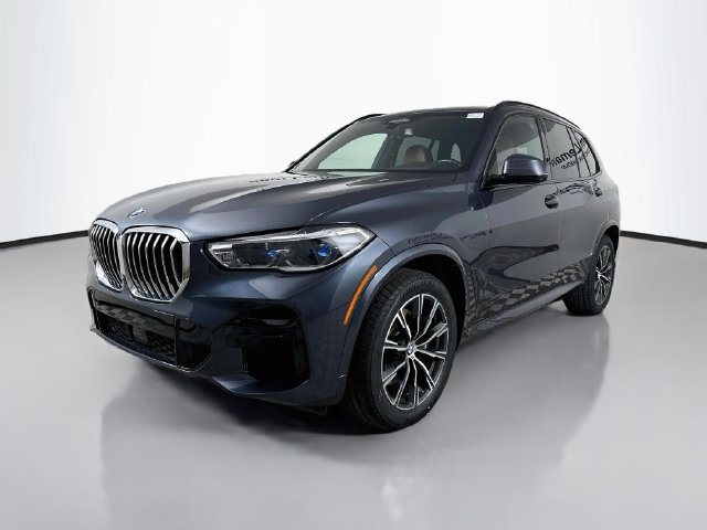 Used 2022 BMW X5 xDrive40i w/ M Sport Package AWD/4WD image 3