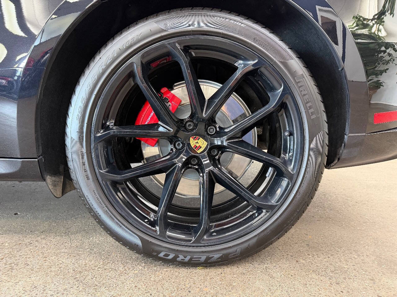 Used 2025 Porsche Macan GTS w/ Premium Package Plus (PU3) AWD/4WD image 11