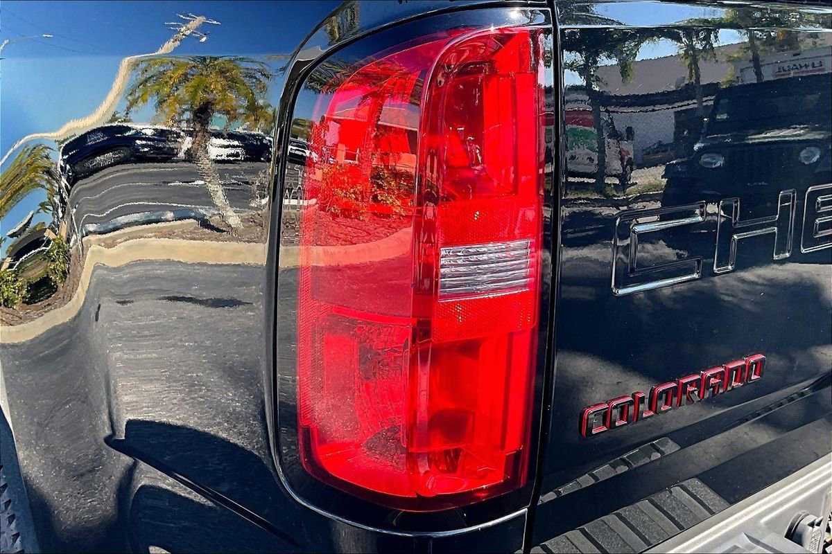 Used 2021 Chevrolet Colorado LT w/ Redline Special Edition image 24