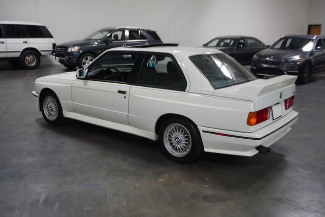 Used 1991 BMW M3 Coupe image 8