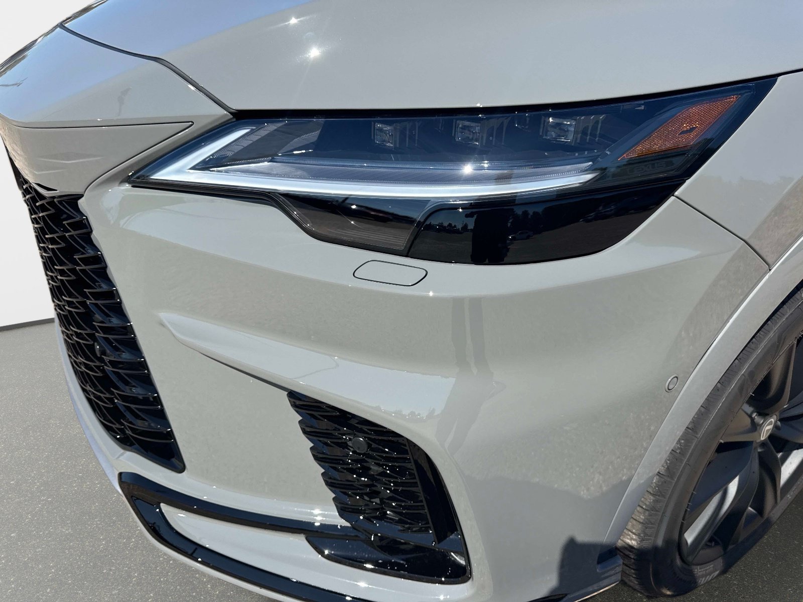 New 2026 Lexus RX 500h F Sport w/ Convenience Package AWD/4WD image 8