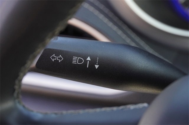 Used 2022 Chrysler Pacifica Touring image 32