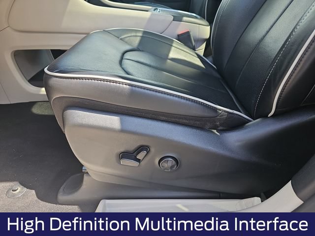 Used 2023 Chrysler Pacifica Limited w/ Uconnect Theater Family Group AWD/4WD image 20
