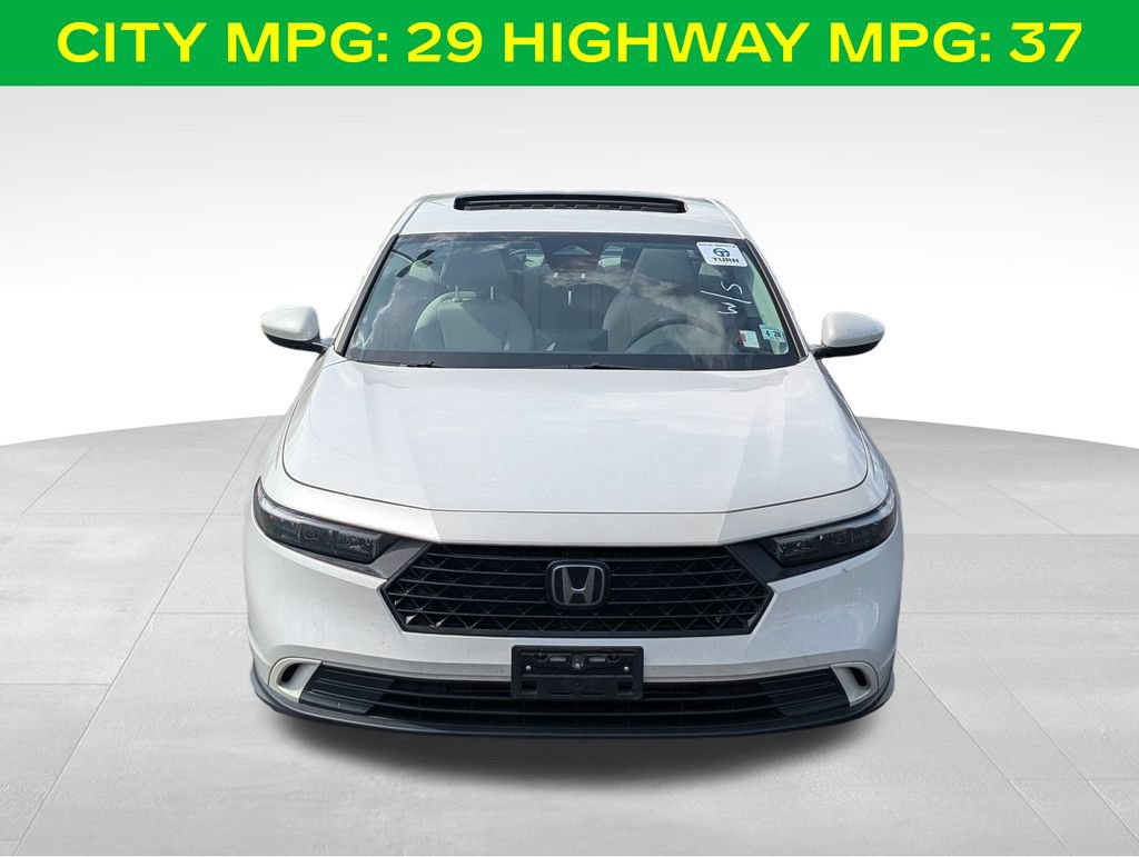 Used 2023 Honda Accord EX image 3