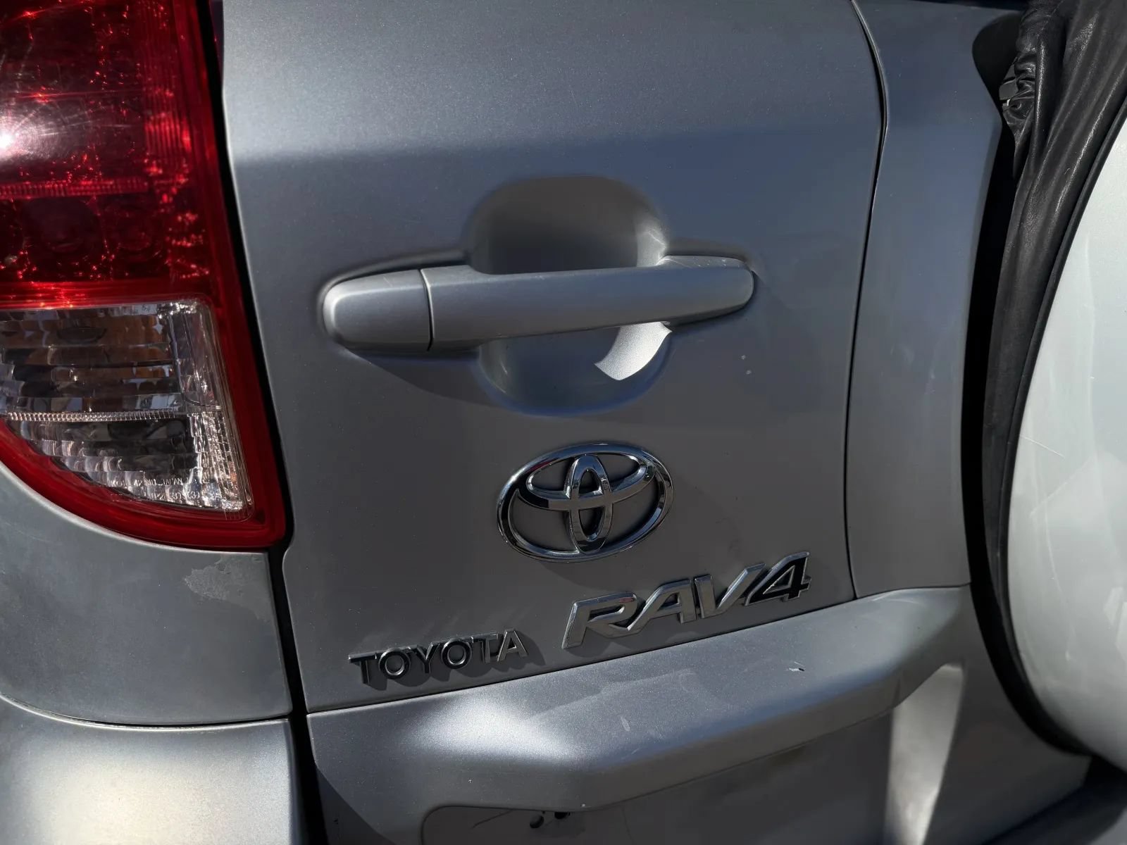 Used 2007 Toyota RAV4 4WD image 29