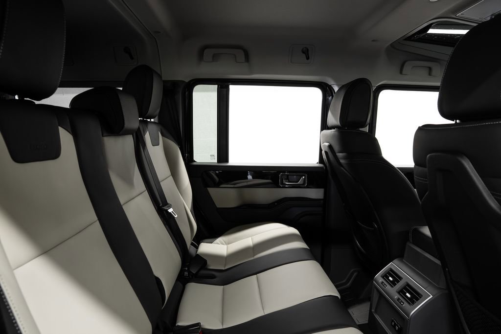 Used 2026 INEOS Grenadier Fieldmaster Edition image 36