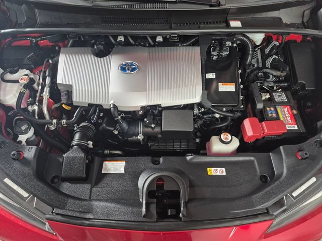 Used 2021 Toyota Prius LE AWD/4WD image 8