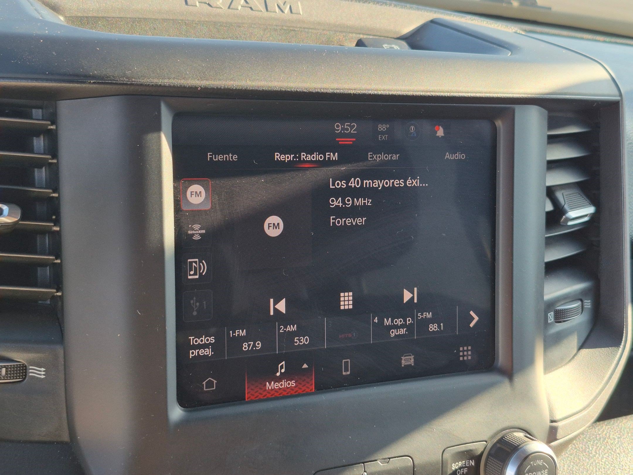Used 2024 RAM 3500 Tradesman w/ Chrome Appearance Group AWD/4WD image 24