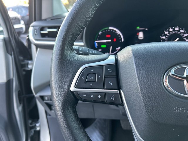 Used 2024 Toyota Sienna XLE image 21