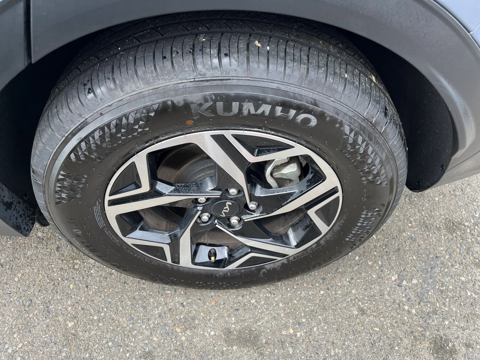 Used 2025 Kia Sportage LX image 30